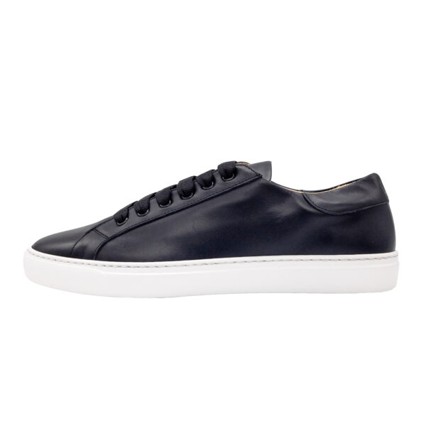 Sinistra - Nera Flat